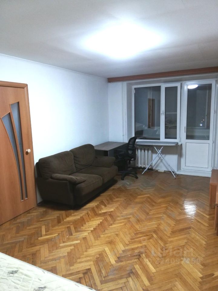 Аренда 1-комн квартиры на вторичном рынке Судостроительная улица,  д. 13