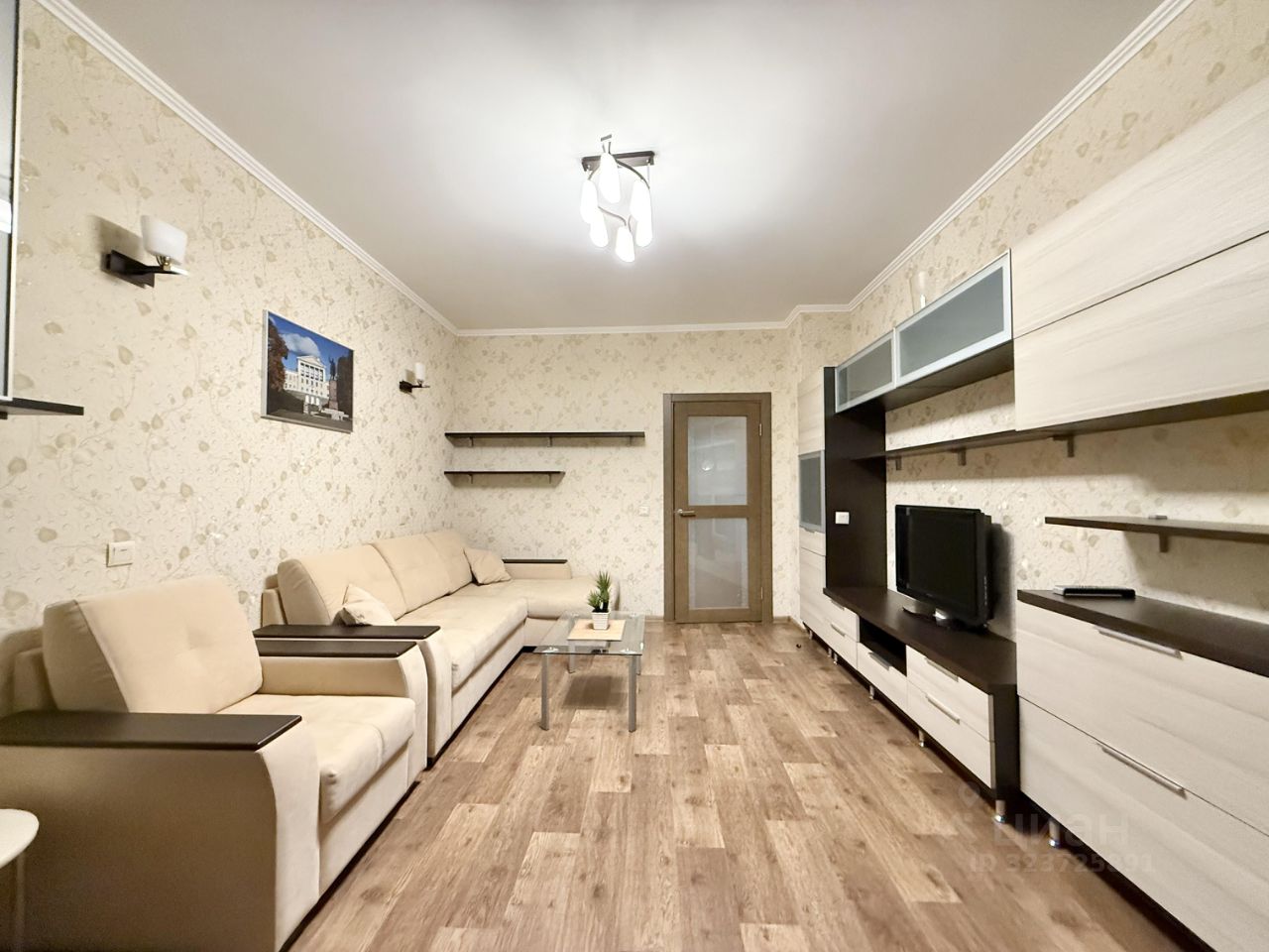 Аренда 3-комн квартиры на вторичном рынке улица Есенина, 1к1