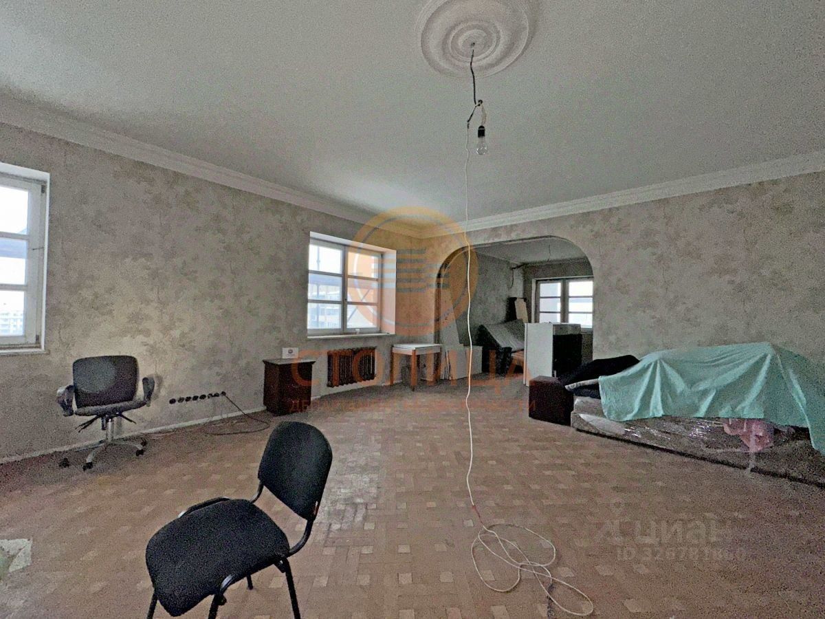 Продажа 5-комн квартиры на вторичном рынке Ломоносовский проспект, 7К5