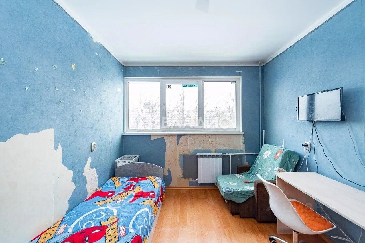 Продажа 3-комн квартиры на вторичном рынке улица Добровольцев, 18