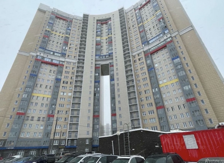 Аренда гаража Павшинская Пойма, Красногорский бульвар,  д. 9