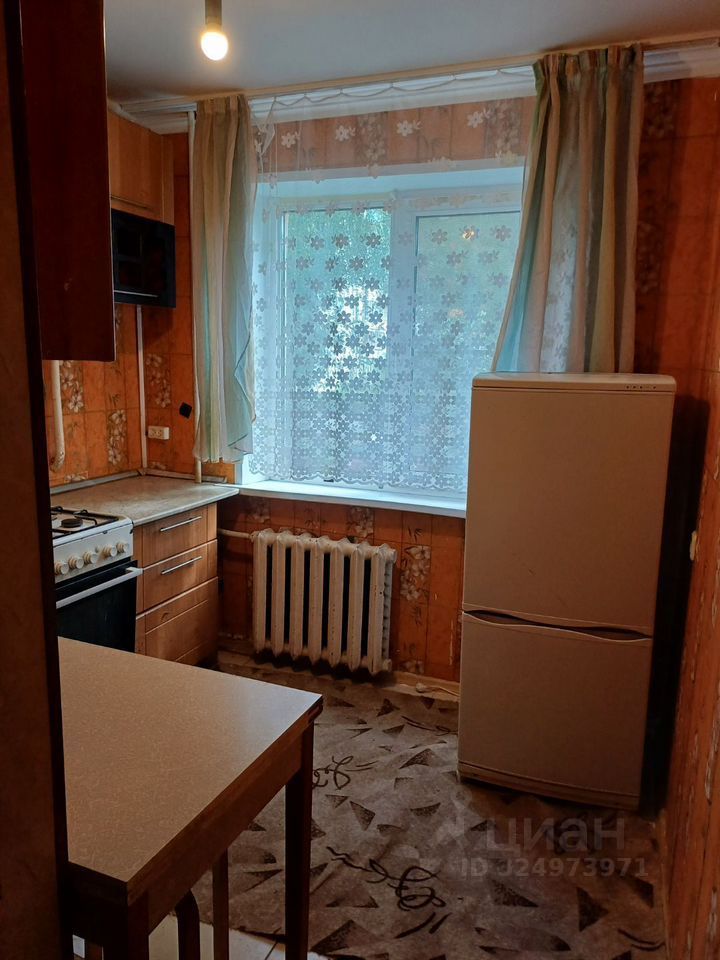 Продажа 2-комн квартиры на вторичном рынке Серпухов, Советская улица, 103
