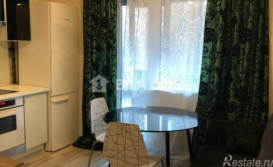 Продажа 1-комн квартиры на вторичном рынке Микрорайон Кутузовский, улица Чистяковой,  д. 14