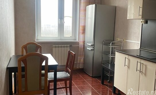 Продажа 2-комн квартиры на вторичном рынке улица Латышских Стрелков,  д. 11 к1