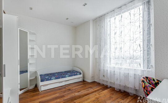 Продажа 4-комн квартиры на вторичном рынке Мосфильмовская улица,  д. 8