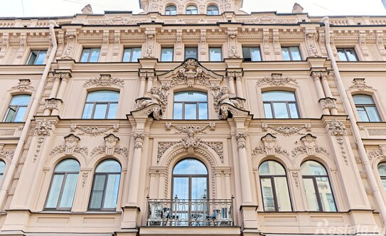 Продажа 4-комн квартиры на вторичном рынке улица Рубинштейна,  д. 36