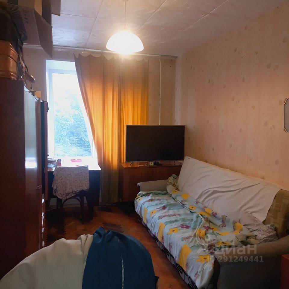 Продажа 3-комн квартиры на вторичном рынке Пушкин, Ленинградская улица, 75
