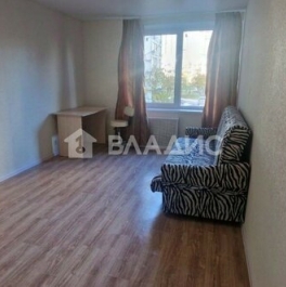 Продажа 2-комн квартиры на вторичном рынке Веерная улица,  д. 22 к2