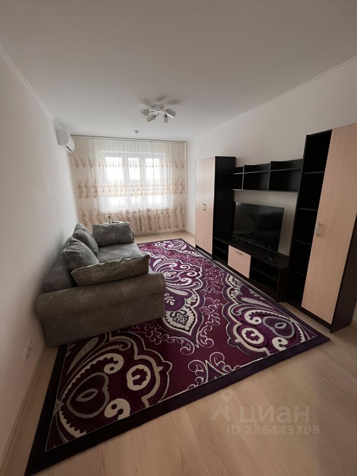 Аренда 1-комн квартиры на вторичном рынке Судостроительная улица, 17