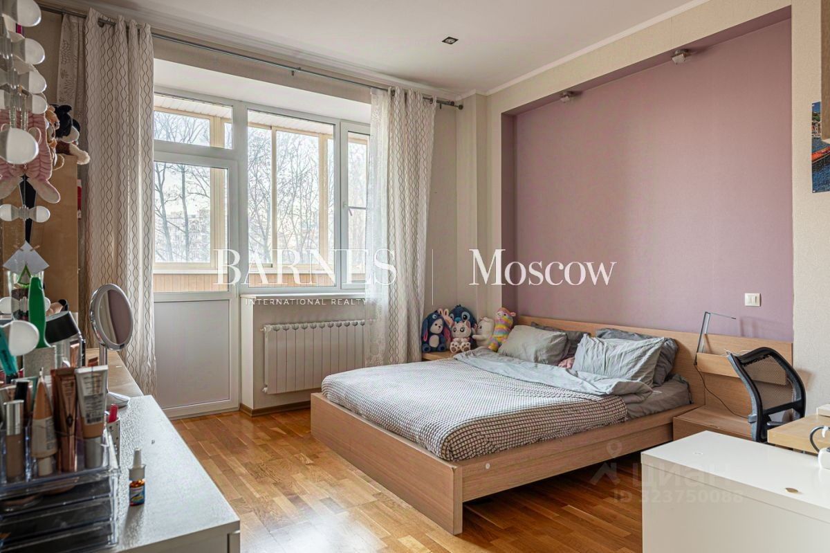 Продажа 2-комн квартиры на вторичном рынке Мичуринский проспект, 16