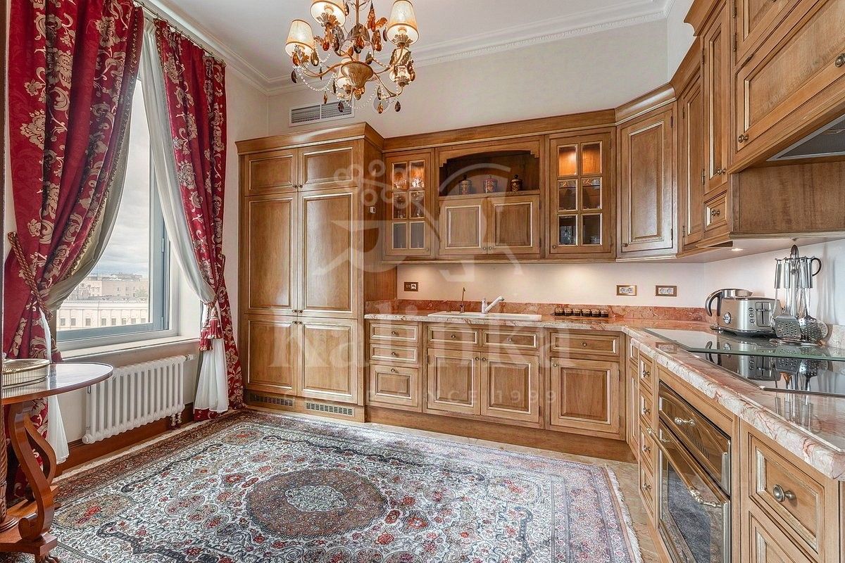 Продажа 2-комн квартиры на вторичном рынке переулок Брюсов, 19