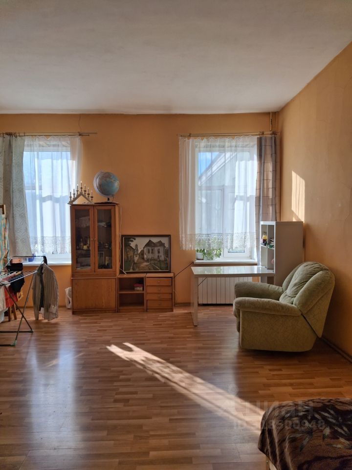 Продажа 3-комн квартиры на вторичном рынке Выборг, Ленинградское шоссе, 10