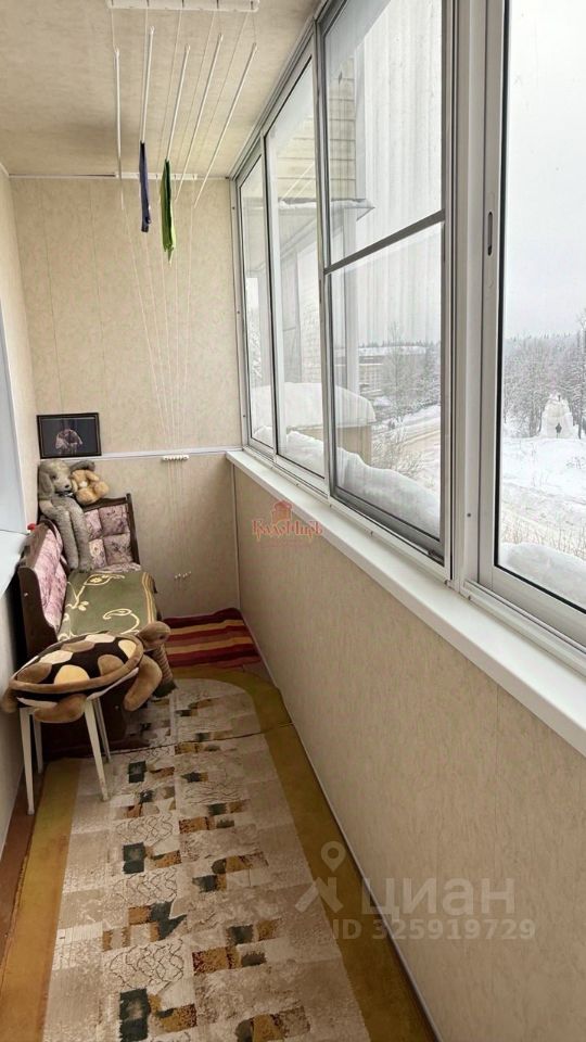 Продажа 3-комн квартиры на вторичном рынке пос. Реммаш, улица Школьная, 16