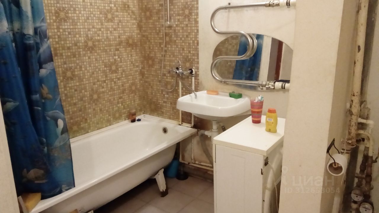 Продажа комнаты проспект Героев, 26к2
