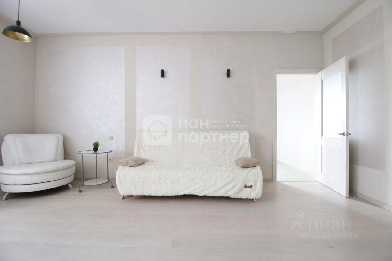 Продажа 2-комн квартиры на вторичном рынке улица Трефолева, 11