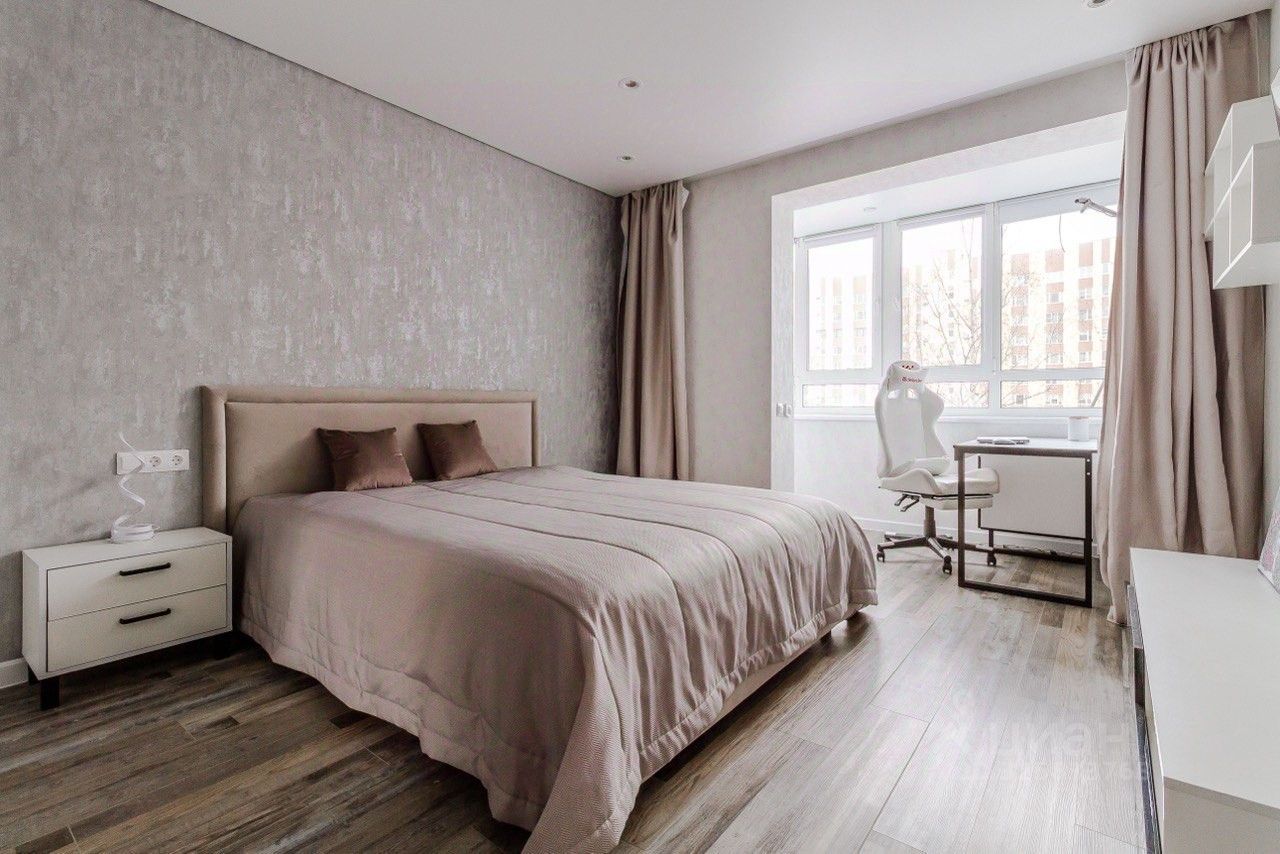 Продажа 4-комн квартиры на вторичном рынке Шлиссельбургский проспект, 14К1