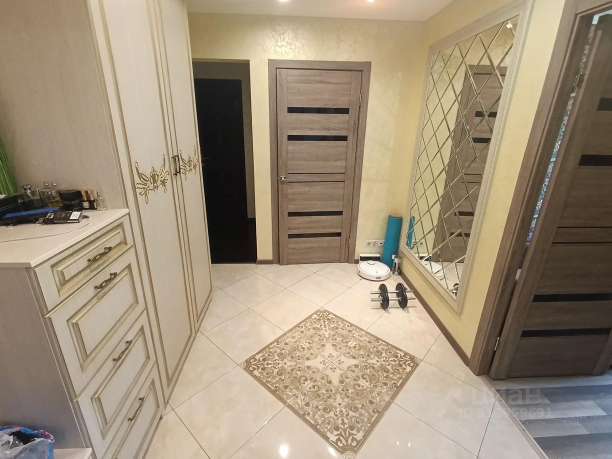 Продажа 3-комн квартиры на вторичном рынке Раменское, улица Чугунова, 24