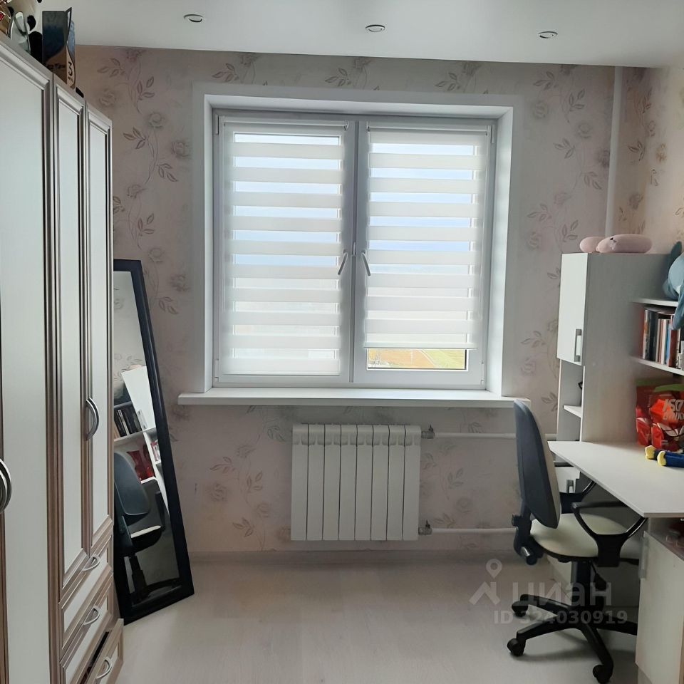 Продажа 3-комн квартиры на вторичном рынке Лобня, улица Чайковского, 25