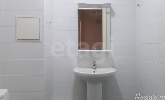 Продажа 2-комн квартиры на вторичном рынке Лыжный пер,  д. 2