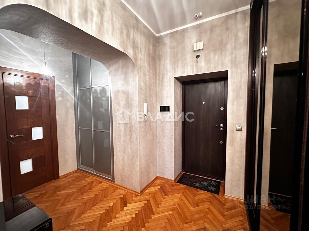 Продажа 2-комн квартиры на вторичном рынке Лесная улица, 4с1