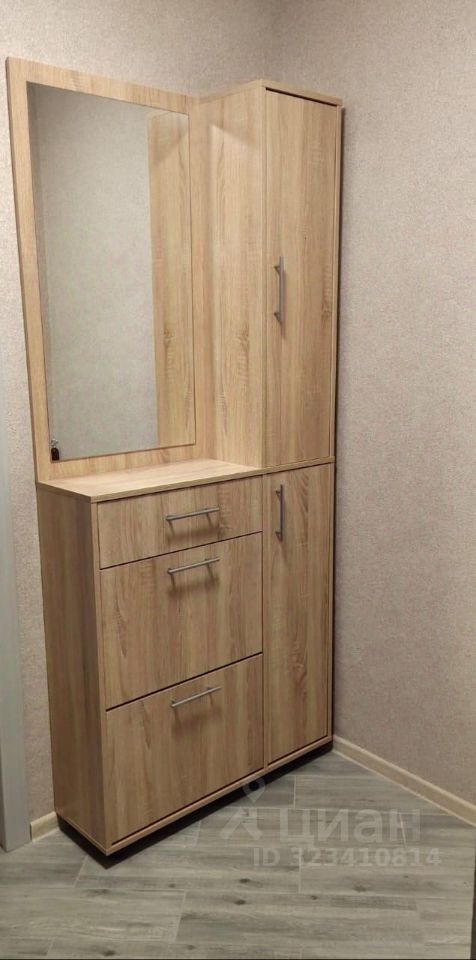 Продажа 3-комн квартиры на вторичном рынке Оренбургская улица, 22