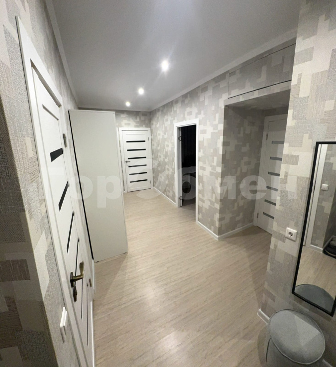 Продажа 3-комн квартиры на вторичном рынке улица Харлампиева, 50к1