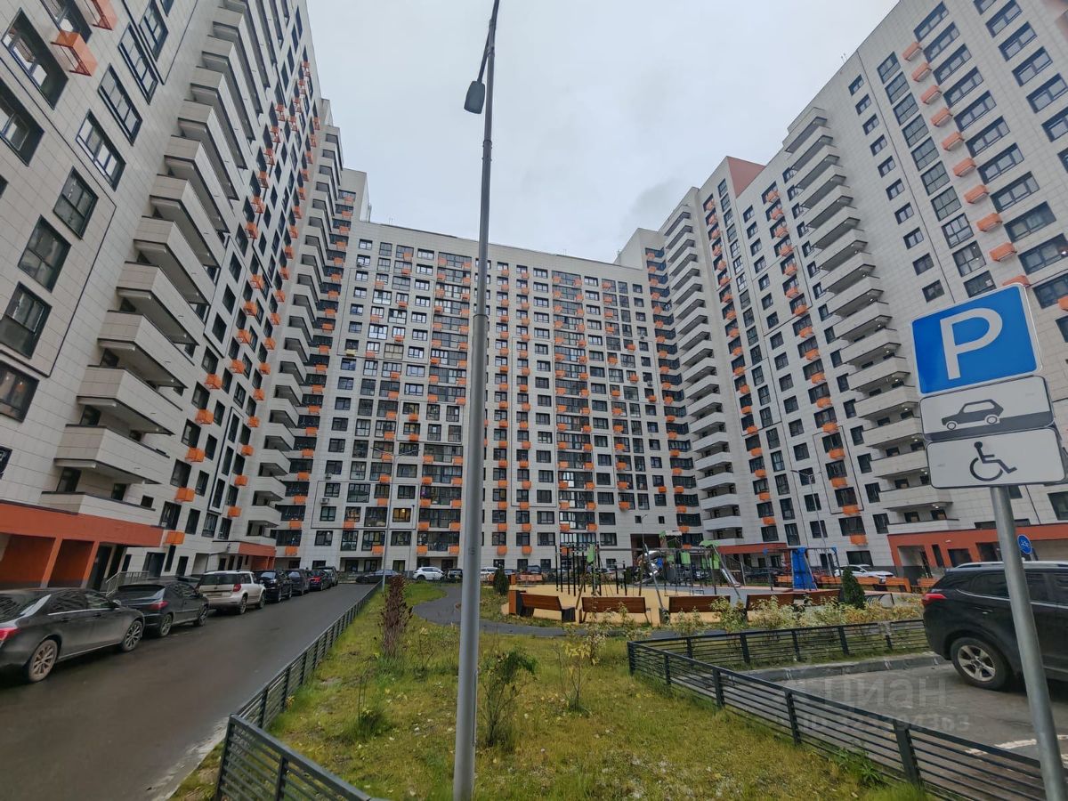 Продажа 4-комн квартиры на вторичном рынке 6-я Радиальная улица, 7/1к1