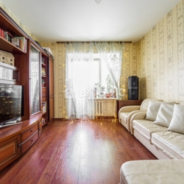 Продажа 2-комн квартиры на вторичном рынке Репищева улица,  д. 7