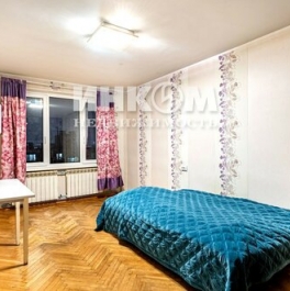 Продажа 2-комн квартиры на вторичном рынке Флотская улица,  д. 13 к5