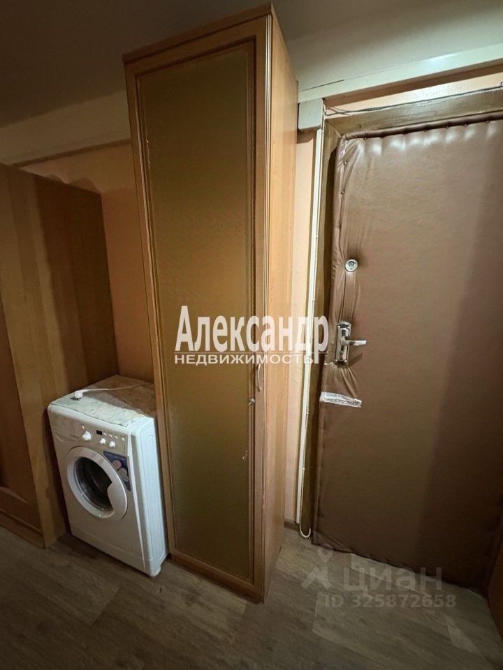 Продажа 6-комн квартиры на вторичном рынке улица Беринга, 32К2