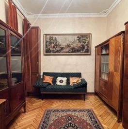 Аренда 3-комн квартиры на вторичном рынке улица Сайкина,  д. 15/7