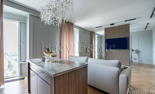 Продажа 4-комн квартиры на вторичном рынке Севастопольский проспект,  д. 22А