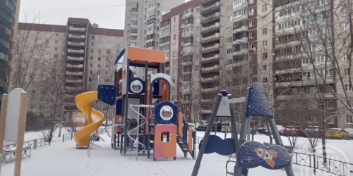 2-комн квартира Ворошилова ул. ,  д. 1