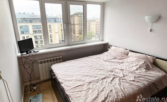 Продажа 2-комн квартиры на вторичном рынке Озерковская набережная,  д. 2/1