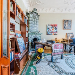 Продажа 4-комн квартиры на вторичном рынке Большой ПС пр-кт,  д. 19