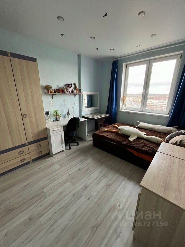Продажа 3-комн квартиры на вторичном рынке пос. Романовка, 9