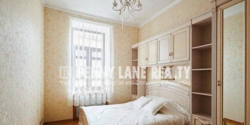 5-комн квартира Воротниковский переулок,  д. 4