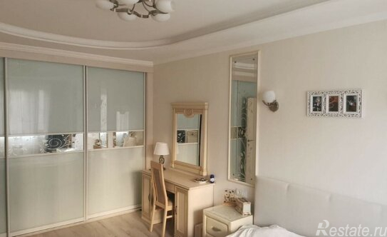 Продажа 3-комн квартиры на вторичном рынке улица Академика Пилюгина,  д. 12 к1