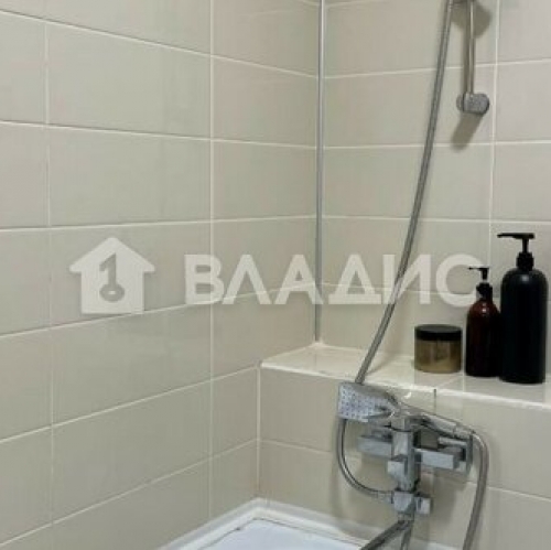 2-комн квартира ул Паперника,  д. 12А