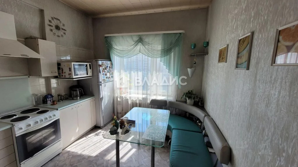 2-комн квартира ул. Лабораторная,  д. 17