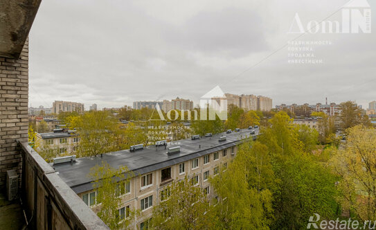 Продажа 2-комн квартиры на вторичном рынке Александровской фермы пр-кт,  д. 4