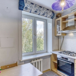 Продажа 3-комн квартиры на вторичном рынке Нахимовский пр-кт,  д. 38