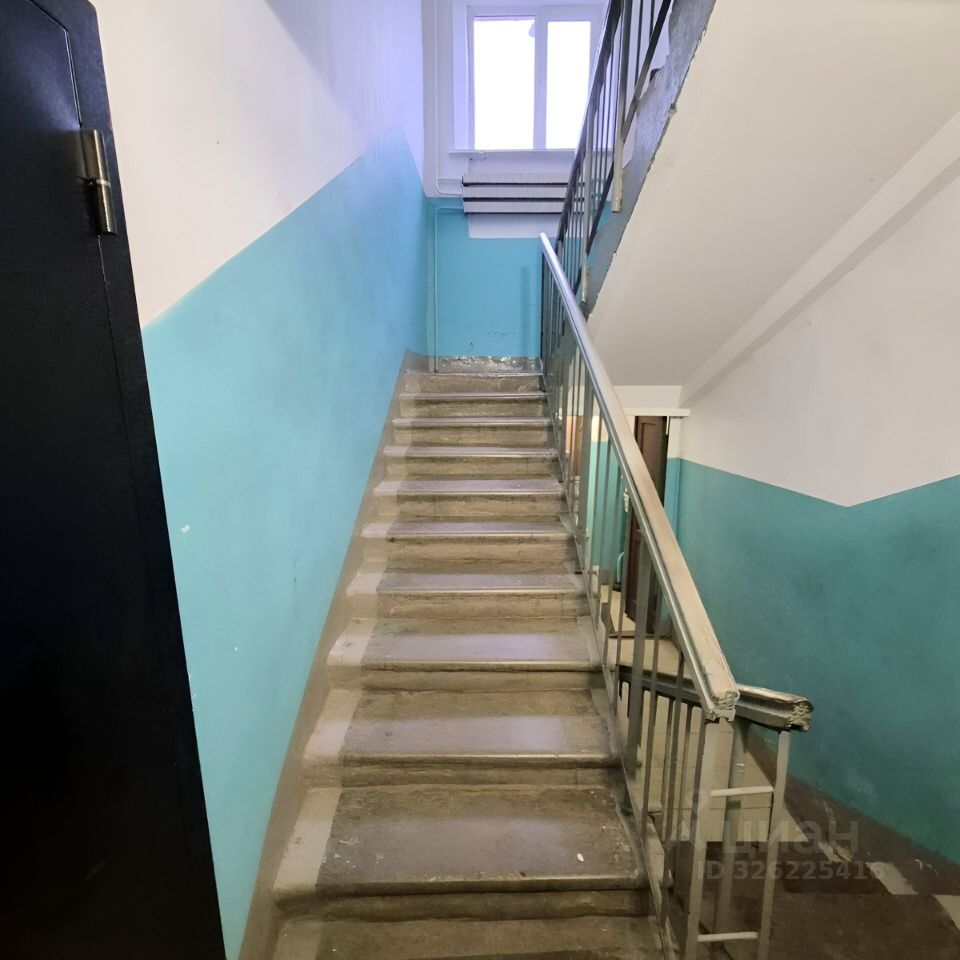 Продажа 2-комн квартиры на вторичном рынке пос. Новый Снопок, улица Центральная,  д. 13