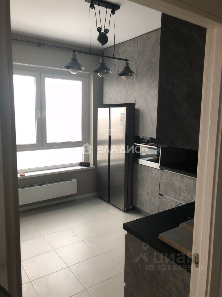 Продажа 2-комн квартиры на вторичном рынке Лобненская улица, 13к1