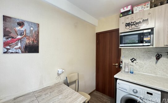 Продажа 1-комн квартиры на вторичном рынке Новоизмайловский проспект,  д. 32 к4