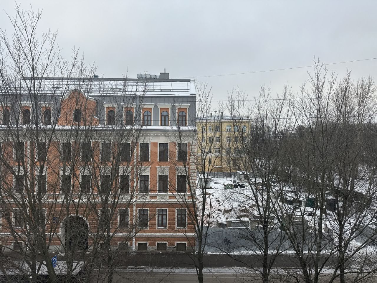 Продажа 2-комн квартиры на вторичном рынке улица Черняховского, 73