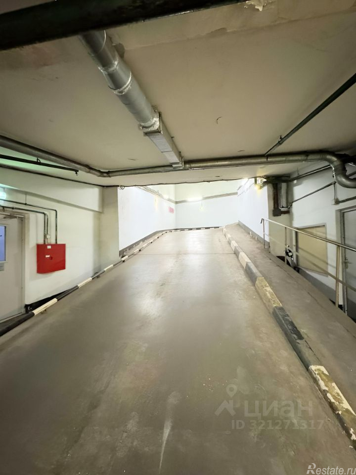 Продажа гаража Мичуринский проспект,  д. 3