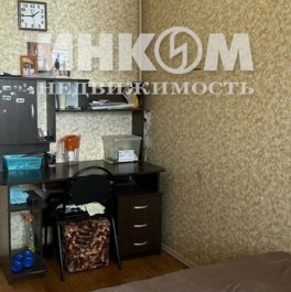 Продажа 4-комн квартиры на вторичном рынке Маршала Савицкого ул,  д. 4 к2