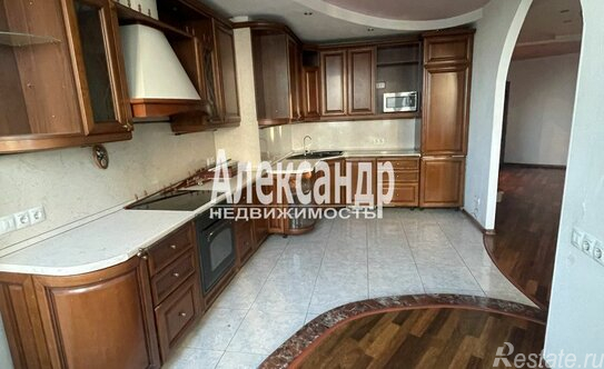 Продажа 3-комн квартиры на вторичном рынке Энгельса пр-кт