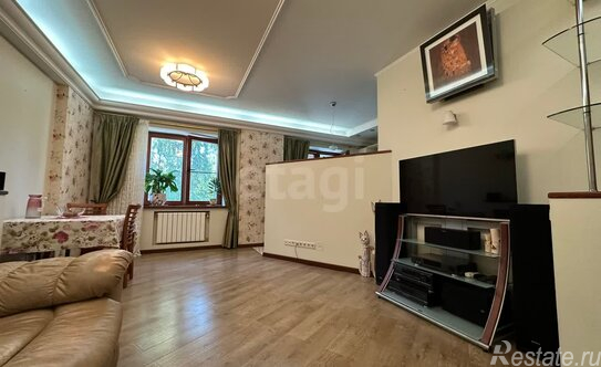 Продажа 3-комн квартиры на вторичном рынке Озерковский 3-й пер,  д. 1 к1